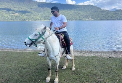 Pokhara: Aventura a caballo