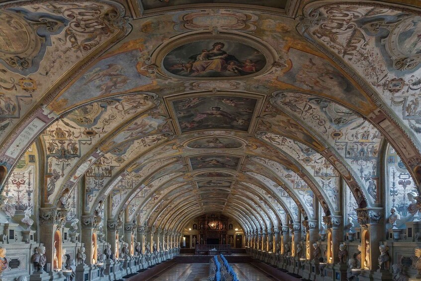 Picture 1 for Activity Munich: Private Guided Walking Tour with Residenz Museum