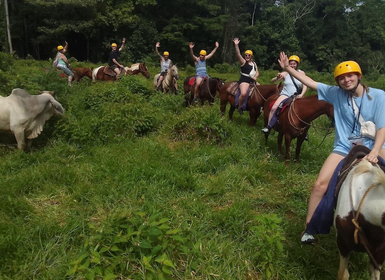 Picture 1 for Activity Horseback Riding Rio Celeste