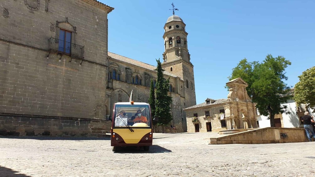 Picture 1 for Activity Baeza: Electric Bus Sightseeing Tour with Guide