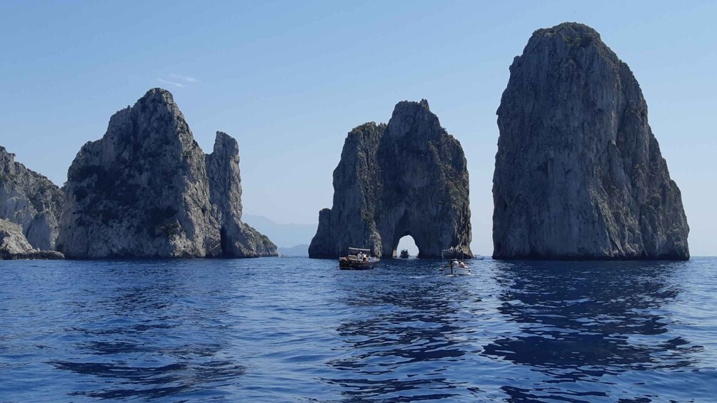 Picture 2 for Activity Full Day Around Island of Capri 6h tours