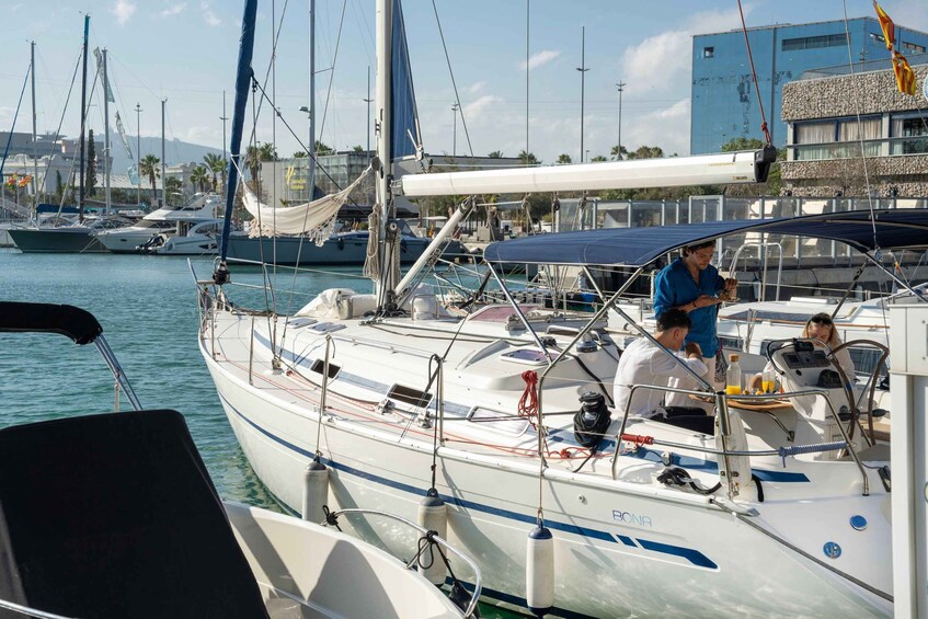 Barcelona: Private Sailing Tour with Young & Local Captain