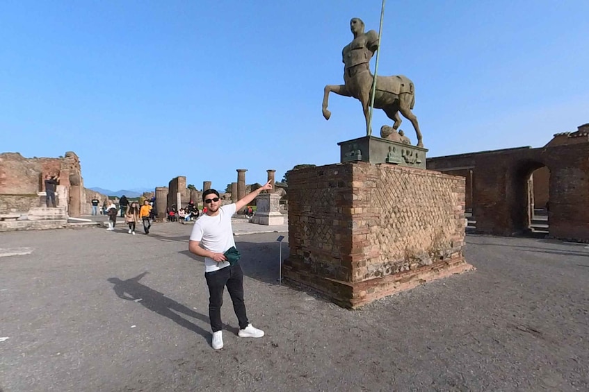 Picture 6 for Activity From Sorrento: Pompeii and Vesuvius Guided Tour with Lunch