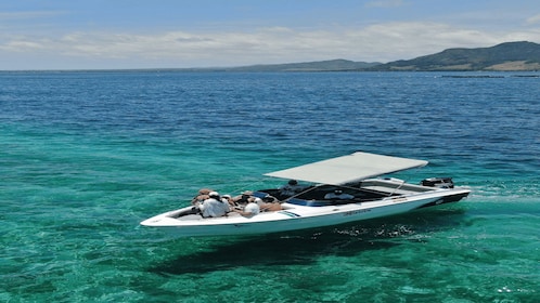 5 Islands Private Speedboat w/ Snorkelling + Lunch & Drinks