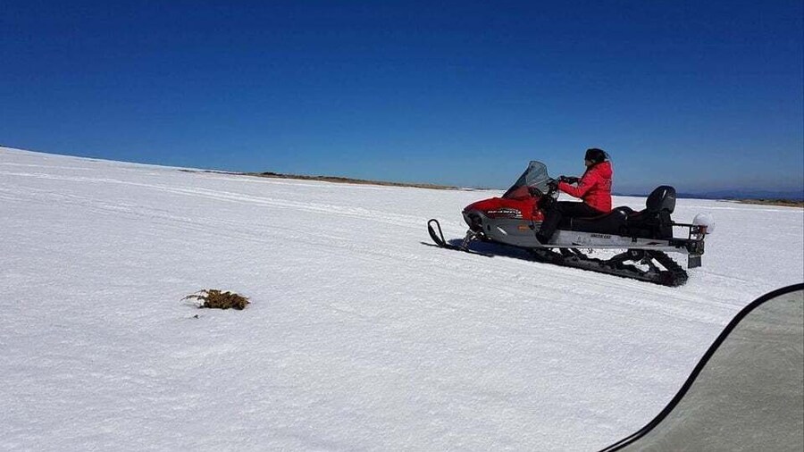 Borovets: Deposit for Snowmobile Safari with Instructor