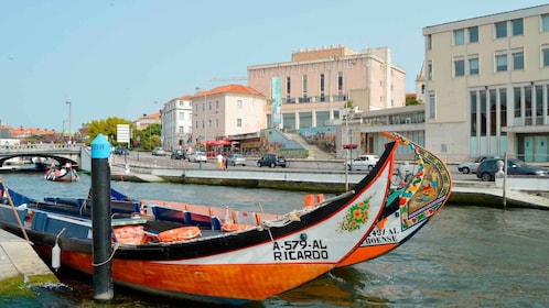 Aveiro: Traditional Moliceiro Boat Cruise