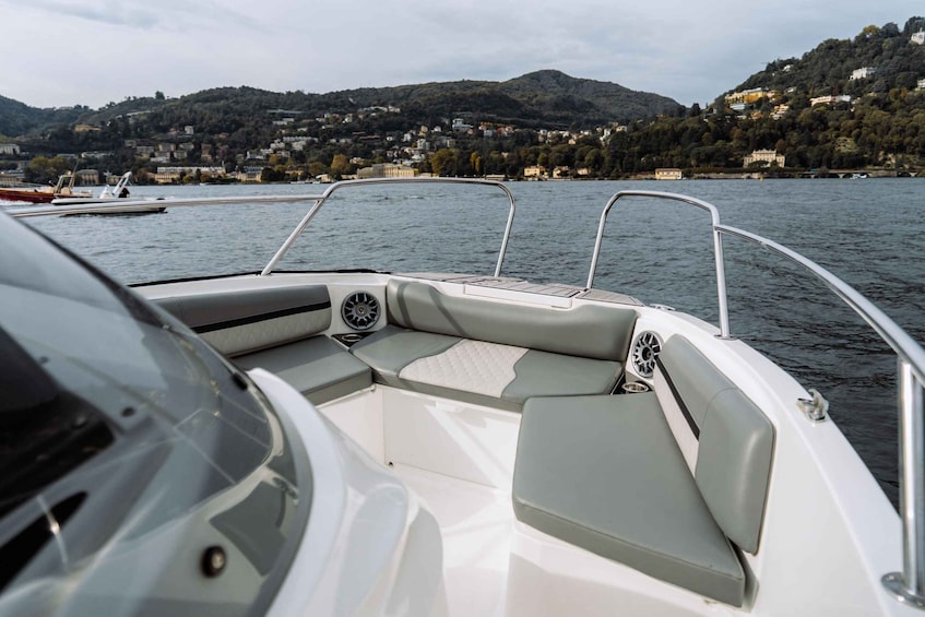 Picture 12 for Activity One Hour Boat Tour Departure Como with Private Captain