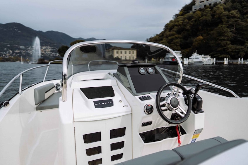 Picture 16 for Activity One Hour Boat Tour Departure Como with Private Captain