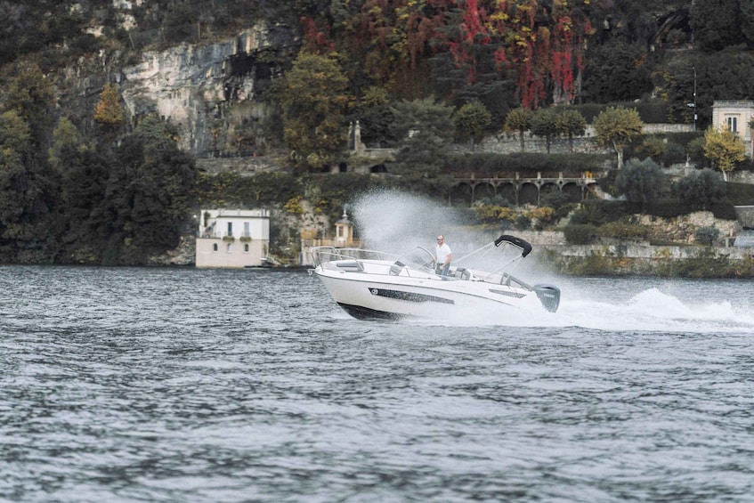 Picture 23 for Activity One Hour Boat Tour Departure Como with Private Captain