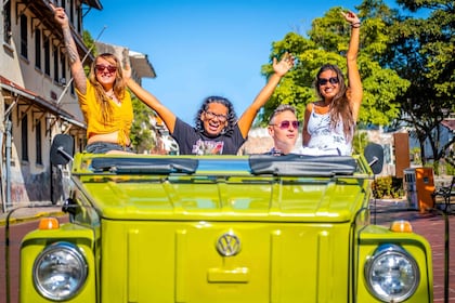 Panama City: City Highlights Tour in a VW Safari Classic Car