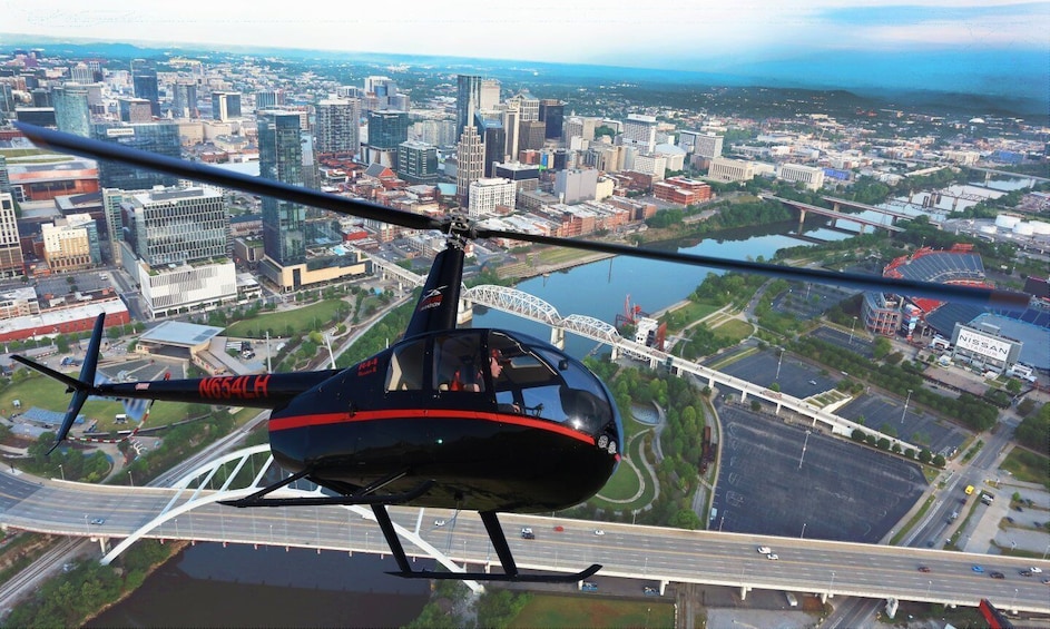 Nashville: Downtown Helicopter Experience