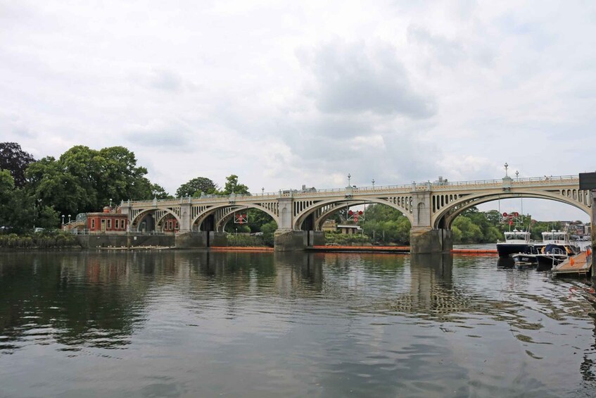 Picture 4 for Activity London: Kew to Richmond Court River Thames Cruise