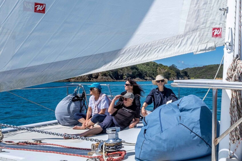 Waiheke Island: Gulf Marine Park Sailing Adventure & Lunch