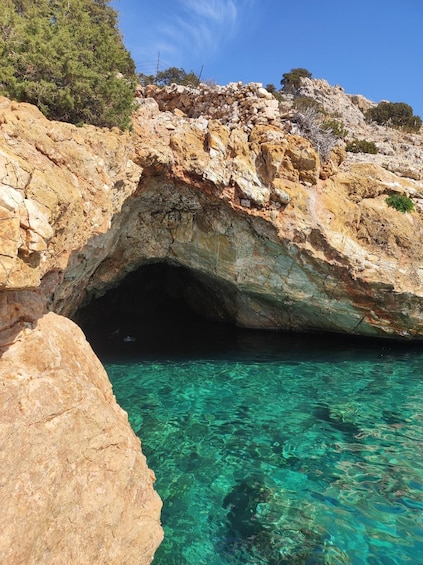 Picture 9 for Activity Naxos: Explore the caves of the unspoiled south-east coast!