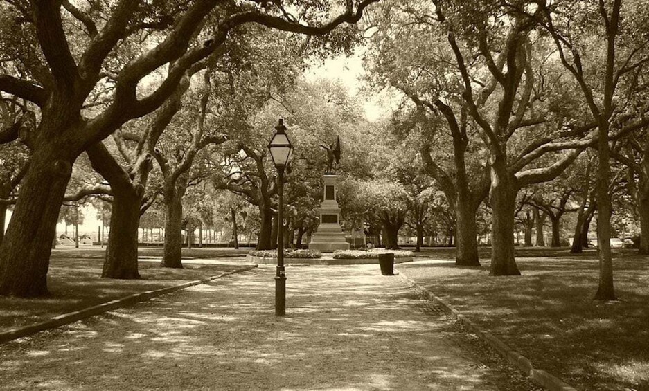 Picture 3 for Activity Charleston: Walking Ghost Tour of the Historic District