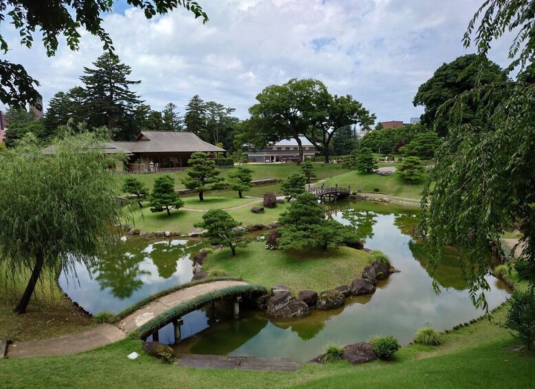 Picture 1 for Activity Kanazawa: Samurai, Matcha, Gardens and Geisha Full-Day Tour