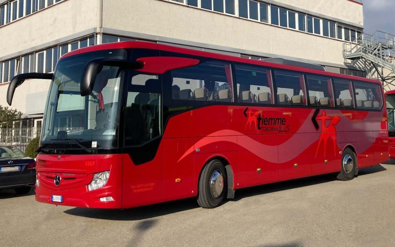 Rome Fiumicino Airport: Shared Transfer to/from Siena by Bus