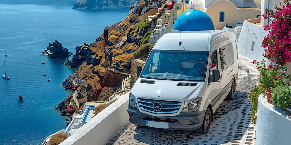 Santorini: Economic Pick-up from Port to Oia