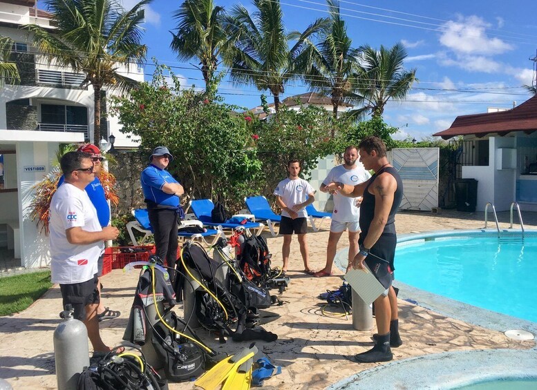 Picture 2 for Activity Los Melones: Advanced Open Water Diving Course