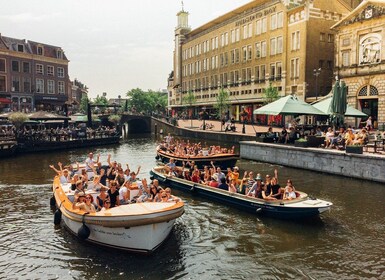 Leiden: Guided City Canal Cruise