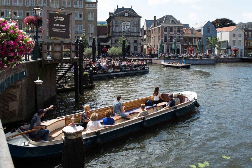 Picture 4 for Activity Leiden: Guided City Canal Cruise