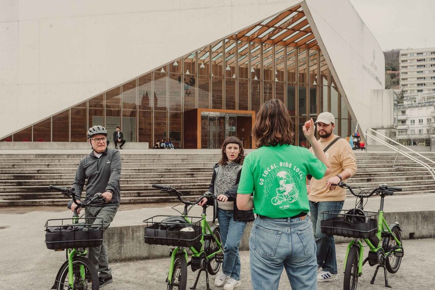 Picture 2 for Activity San Sebastian: Guided E-Bike Tour