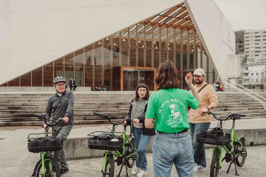 Picture 2 for Activity San Sebastian: Guided E-Bike Tour