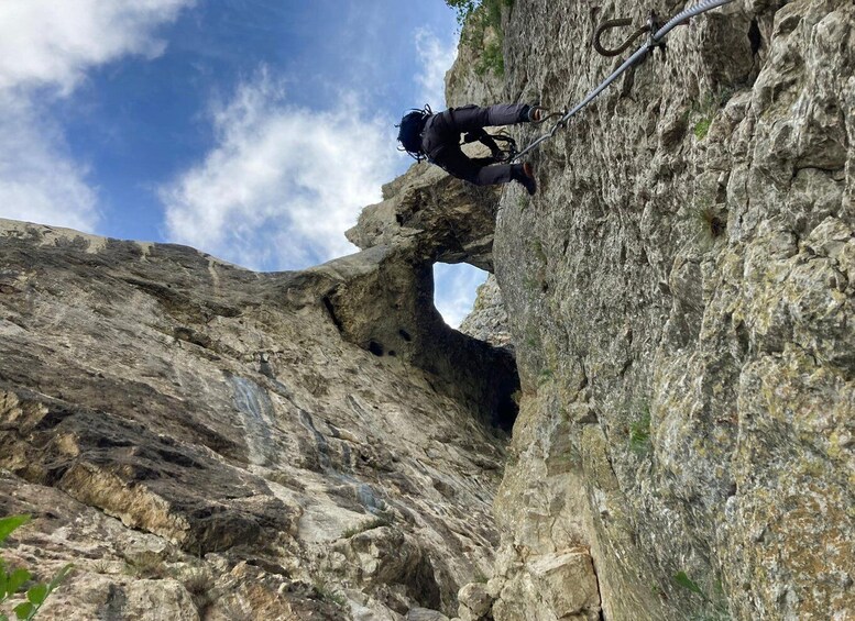 Cluj Napoca: Climbing or Hiking Experience in Turda Canion