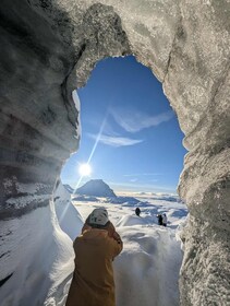 Reikiavik: Excursión en Grupo Reducido por la Costa Sur y la Cueva de Hielo...