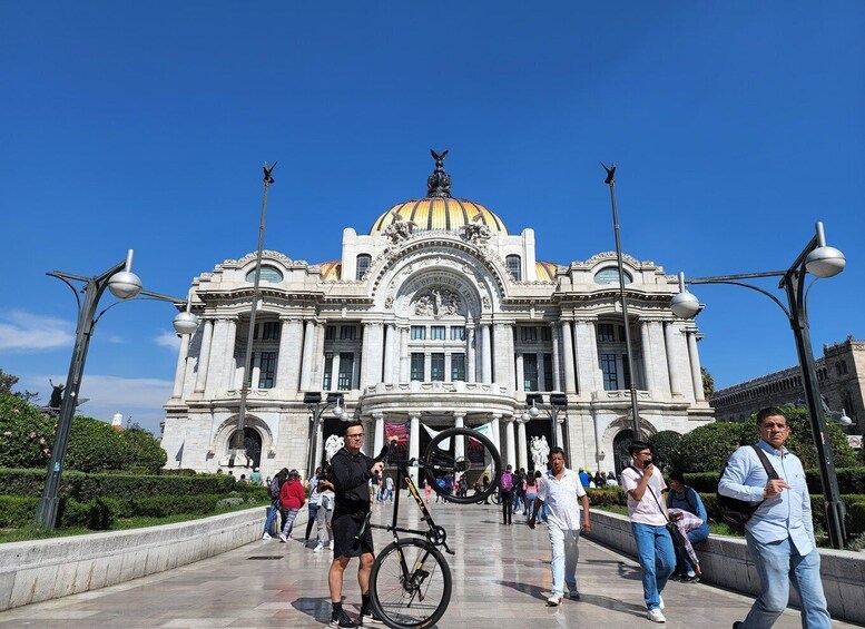 Picture 12 for Activity Mexico City: 19 City Highlights Bicycle Tour