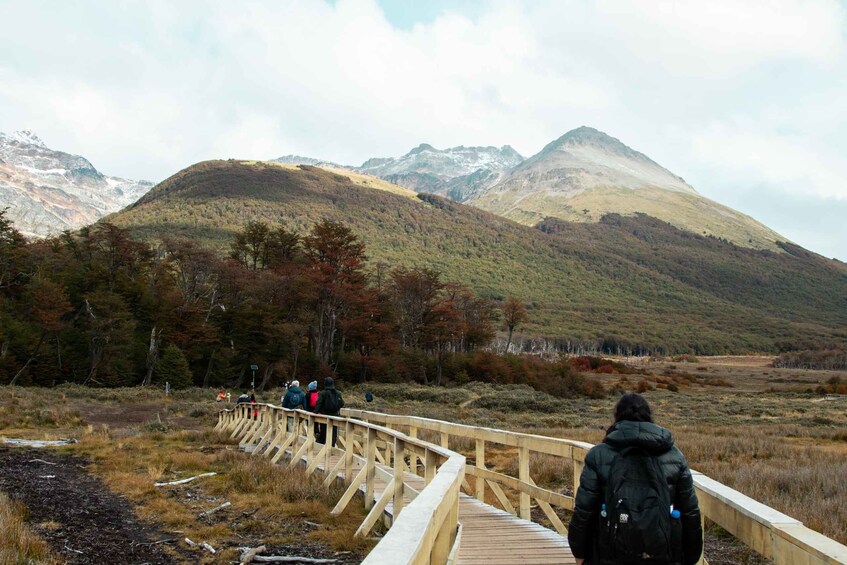 Picture 5 for Activity Ushuaia: Laguna Esmeralda Guided Trek with Box Lunch