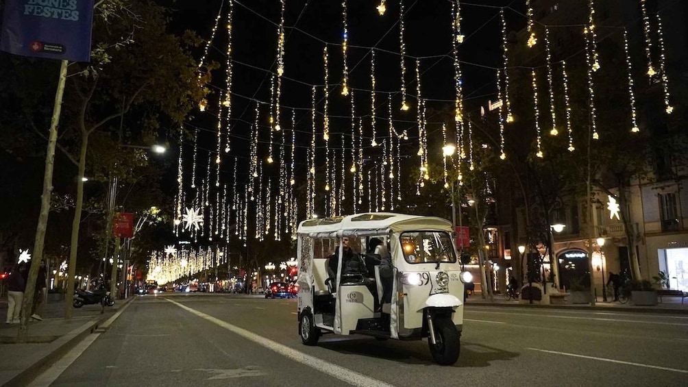 Picture 6 for Activity Barcelona: Private Christmas Lights Tour by Eco Tuk Tuk