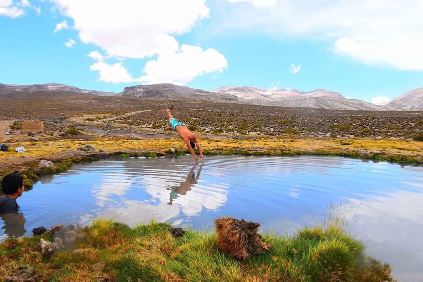 Picture 2 for Activity Tour of Salinas and Yanaorco lagoons + Lojen thermal baths