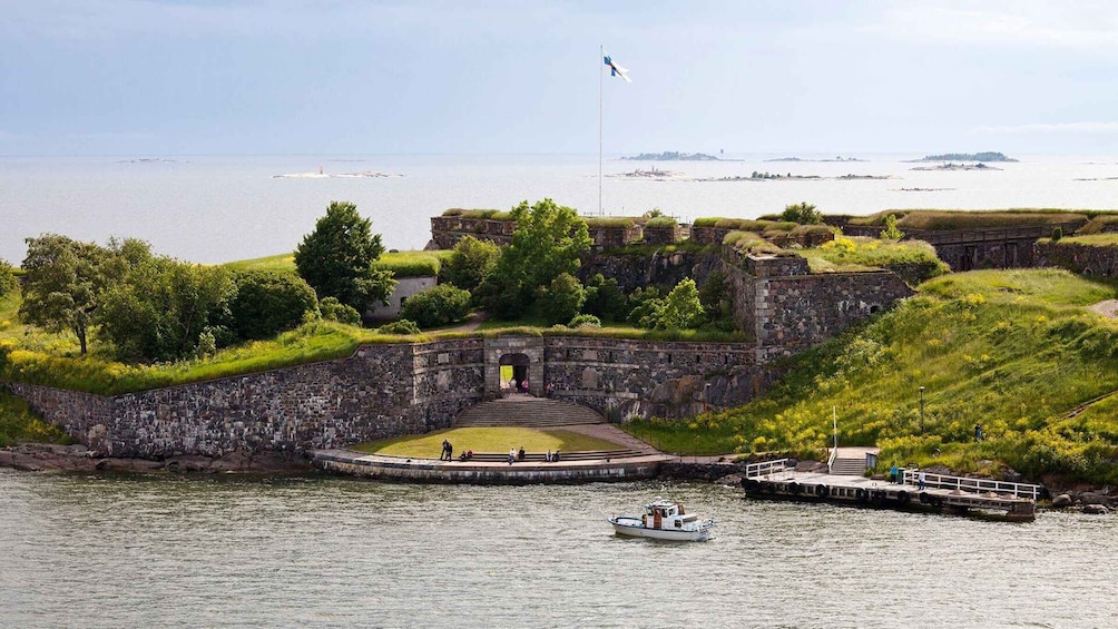 Picture 2 for Activity Suomenlinna: Private Tour with an Authorized Guide