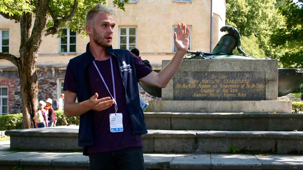 Picture 4 for Activity Suomenlinna: Private Tour with an Authorized Guide