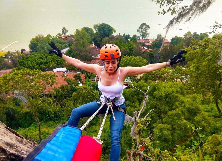 Picture 5 for Activity Valle de Bravo: Rappel over a viewpoint