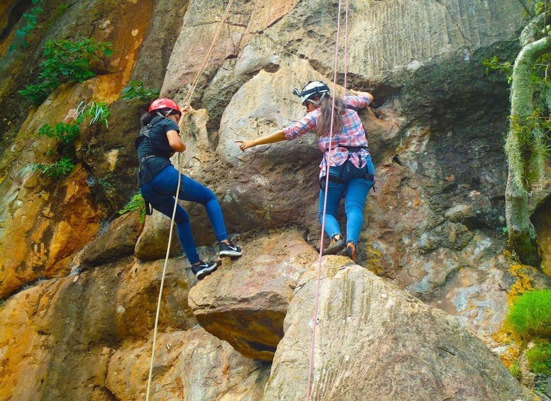 Picture 6 for Activity Valle de Bravo: Rappel over a viewpoint