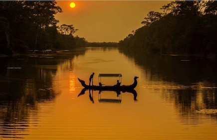 Siem Reap: Angkor Sunset cykel- og bådtur med drinks og snacks