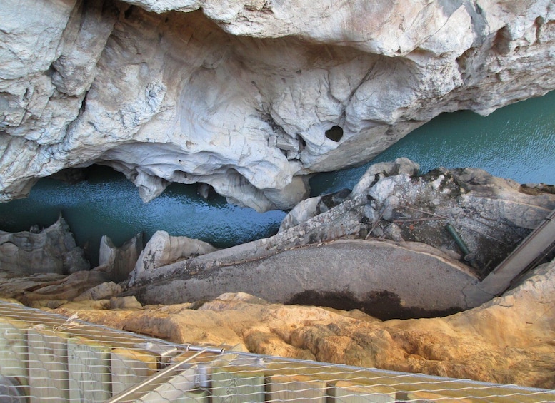 Picture 3 for Activity Caminito del Rey: Guided Tour with 1 Drink and Shuttle Bus