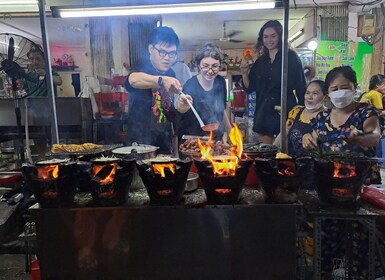 Ho Chi Minh City: Food Tour by Scooter with Eleven Tastings