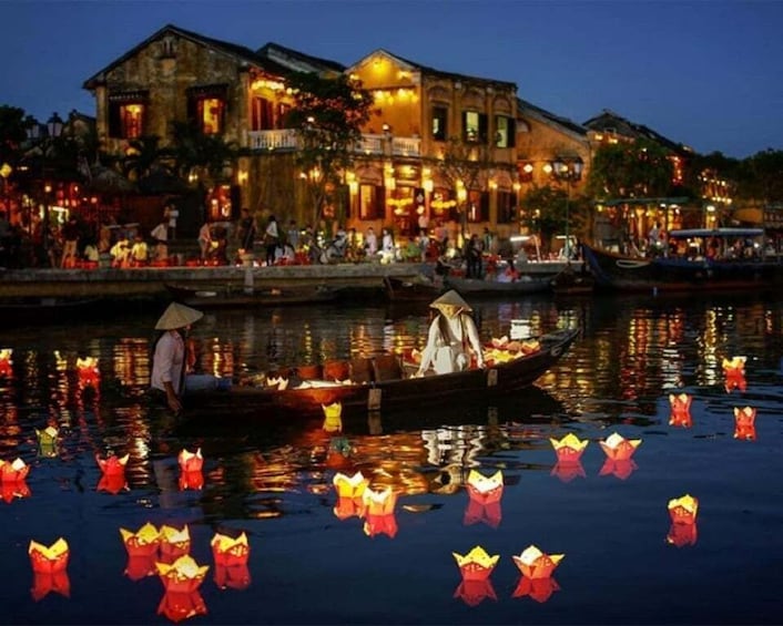 Picture 2 for Activity Hoi An: Hoai River Boat Trip by Night and Floating Lantern