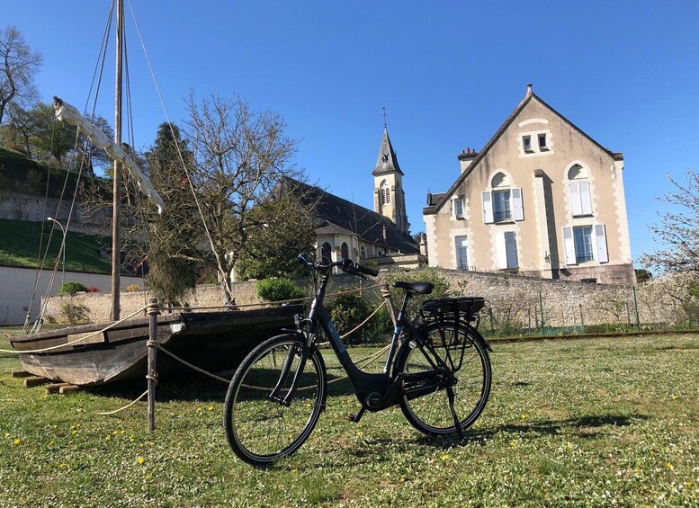 Picture 2 for Activity Loire castles with electric bicycle