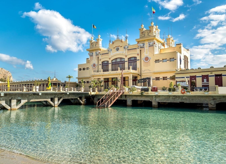 Picture 2 for Activity From Palermo: Panoramic Transfer to Mondello in CruiserCar