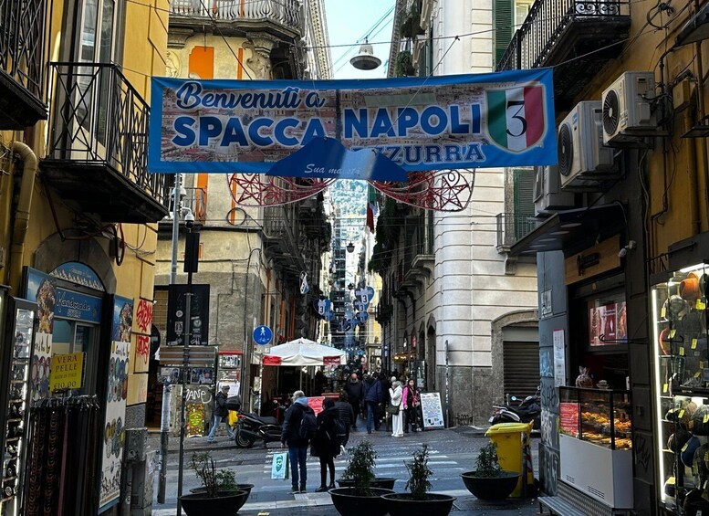 Chocolate and Pastry tasting tour in Napoli Old Town