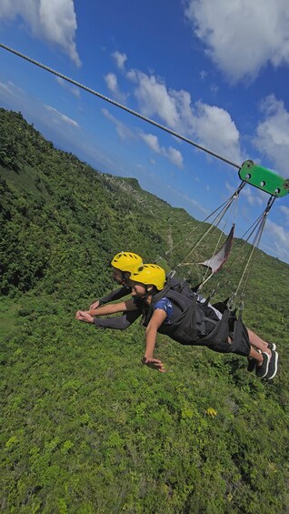 Picture 7 for Activity Shared Tour: Moalboal Snorkeling Adventure & Canyoneering