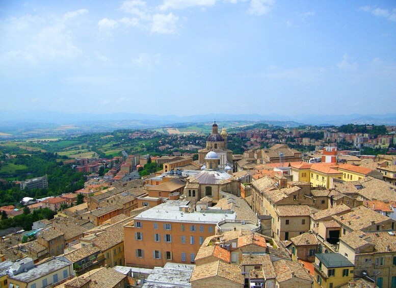 Macerata private tour: old town and open-air opera house