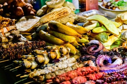 Zanzibar:Stone Town Night Tour,Darajani Market to Forodhani