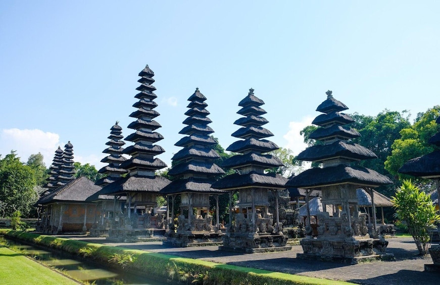 Picture 4 for Activity Waterfall Trekking: Bali's Northern Temples and Twin Lakes