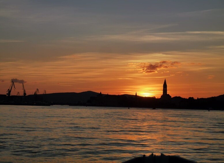 Picture 6 for Activity Split: Sunset Boat Tour with Snorkeling Gear