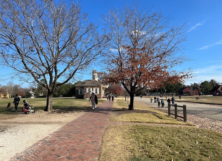 Picture 2 for Activity Colonial Williamsburg: Colonial History Guided Walking Tour